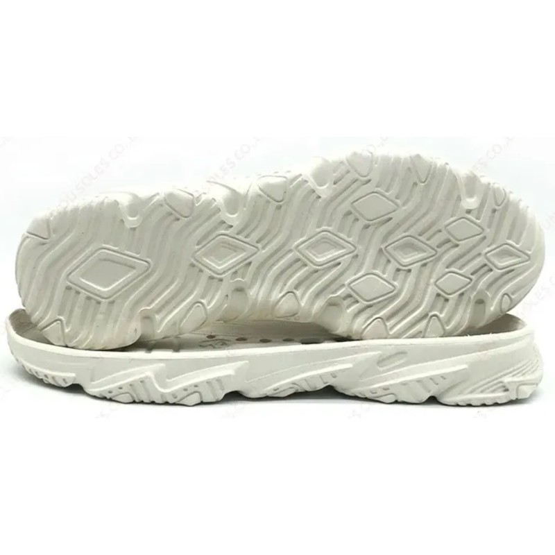 EVA foam outsole is slip-proof, wear-resistant and highly elastic, and can be shot out of EVA sole at one time 
